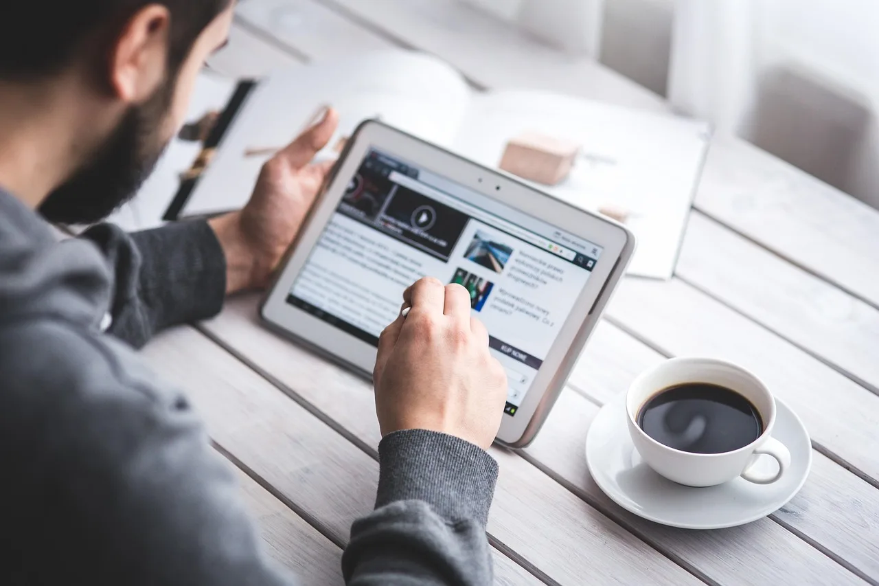 Pomiar tempa czytania na ekranie z testem online